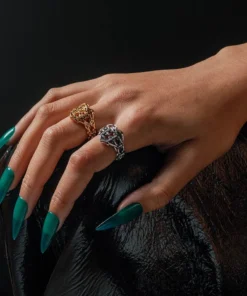 SS22 The Supreme Heart Chain Ring - Gold