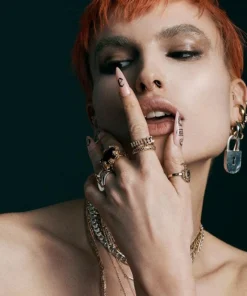 CLASSICS VEGA. Snake Skin Band Ring - Gold