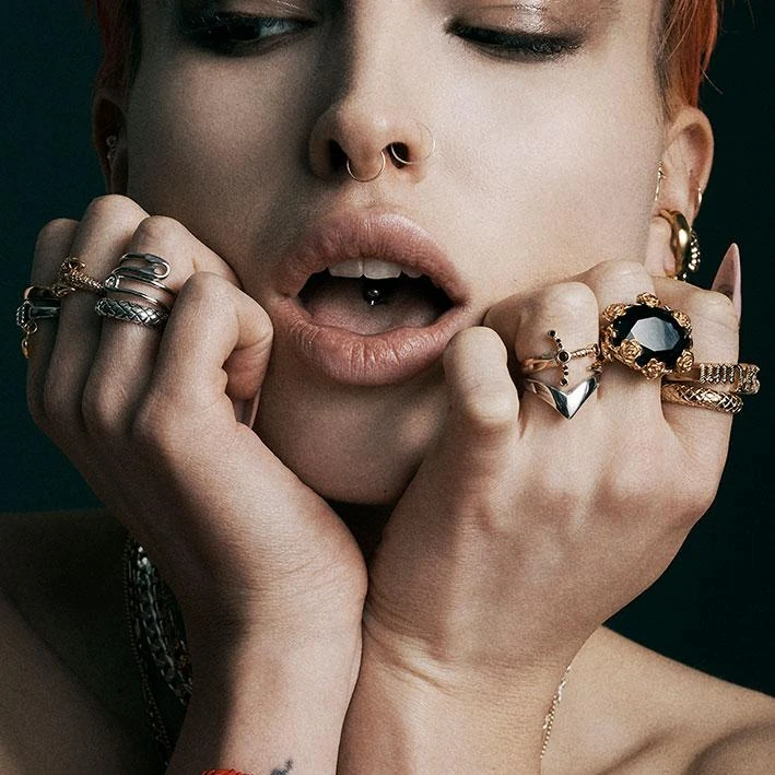 CLASSICS UTOPIA. Gold & Onyx Roses Ring Rings 2 CLASSICS UTOPIA. Gold & Onyx Roses Ring Rings