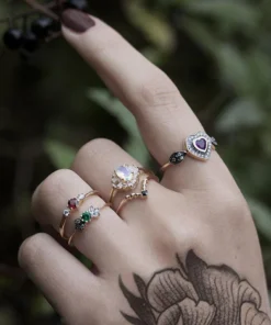 CLASSICS ENCHANTE. Green Quartz Gold Leaf Detailed Ring