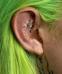 CLASSICS MOONLIGHT. Opal Moon Clicker Ring - Silver Earrings