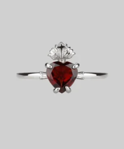 CLASSICS The Sacred Heart Garnet Ring - Silver