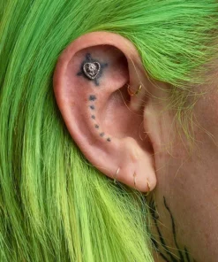 CLASSICS APRIL. Sunflower Heart Stud Earring - Silver Earrings 7 CLASSICS APRIL. Sunflower Heart Stud Earring - Silver Earrings