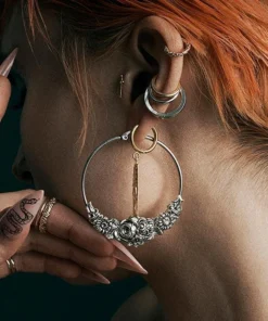 CLASSICS EMINENCE. Romantic Floral Hoop Earrings - Silver