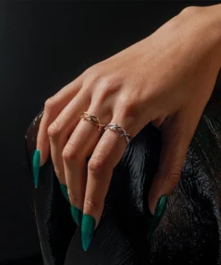 SS22 REVIVAL. Thorn Band Ring - Gold