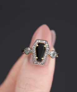 CLASSICS MORI. Black Onyx & Crystal Coffin Gold Ring Rings