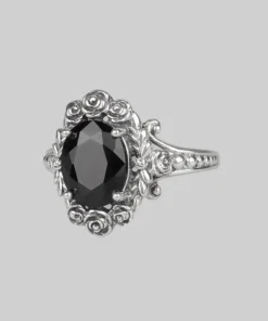 CLASSICS MARIA. Rose Wreath Onyx Silver Cocktail Ring
