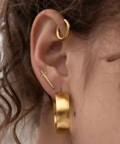 CLASSICS BETRAYAL. Dagger & Cubic Zirconia Earrings - Gold