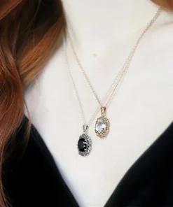 CLASSICS MARIA. Rose Wreath Onyx Necklace - Silver Necklaces & Chains