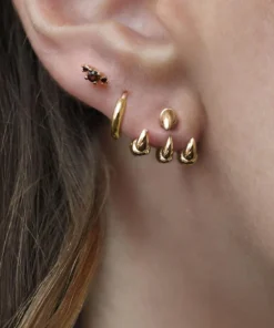 CLASSICS NASRA. Gold Claw Earring - Lobe/Helix