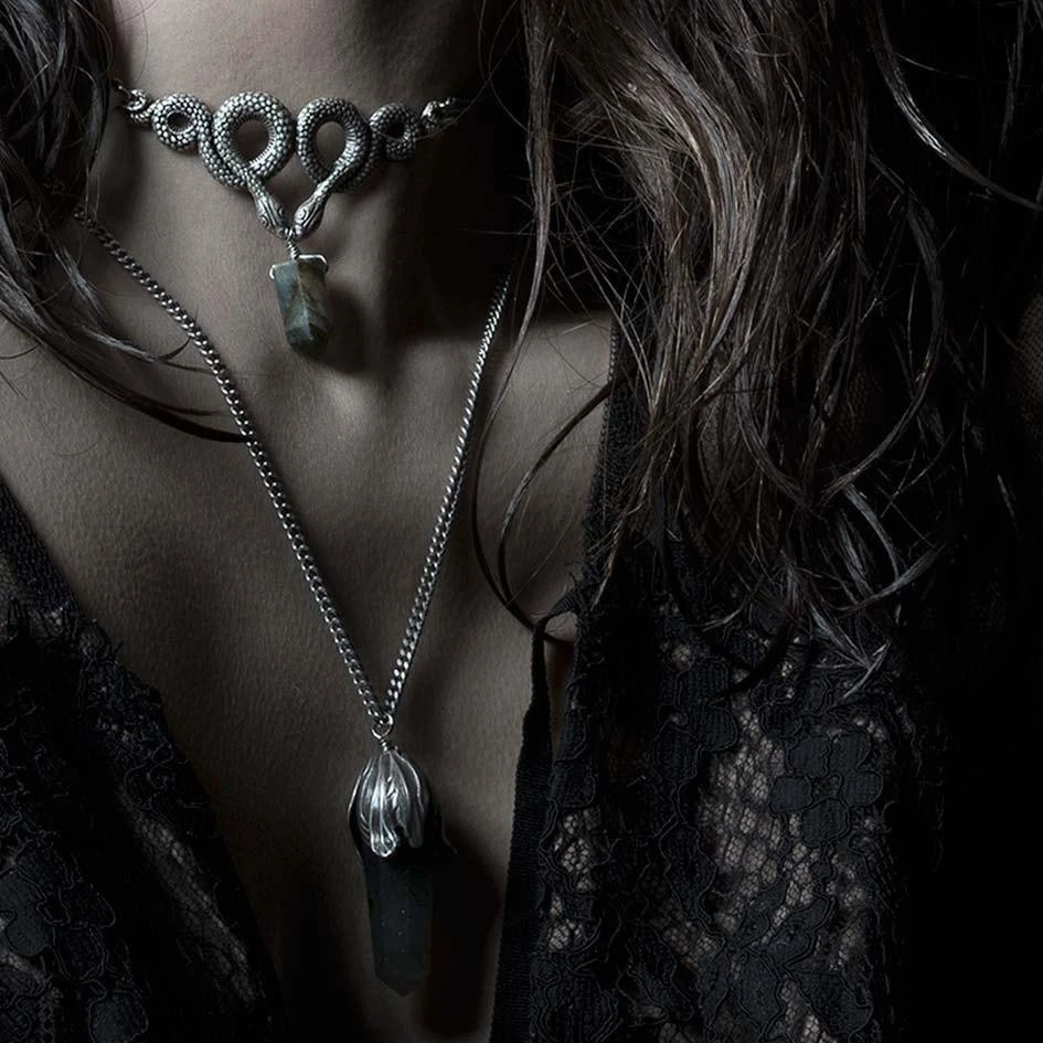CLASSICS Necklaces & Chains A DARK LURE. Snake & Black Agate Gemstone Chain Choker 2 CLASSICS Necklaces & Chains A DARK LURE. Snake & Black Agate Gemstone Chain Choker