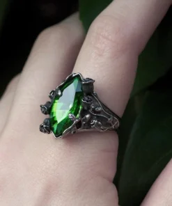 CLASSICS VERIDIAN. Dark Foliage Green Crystal Ring Rings