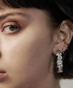 CLASSICS DAHLIA. Floral Garland Hoop Earrings - Silver