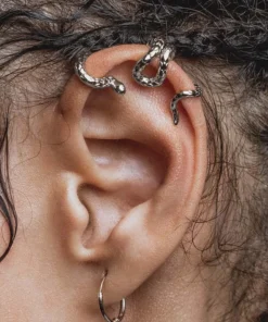 CLASSICS MINERVA. Snake Ear Wrap Cuff - Silver