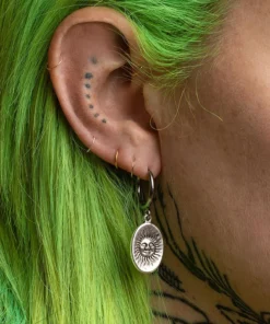 CLASSICS DAWN. Symbolic Sun Face Hoop Earrings - Silver