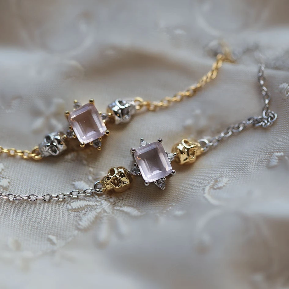 VALENTINES 2022 Necklaces & Chains STAR CROSSED LOVERS. Rose Quartz & Skulls Choker - Silver 2 VALENTINES 2022 Necklaces & Chains STAR CROSSED LOVERS. Rose Quartz & Skulls Choker - Silver