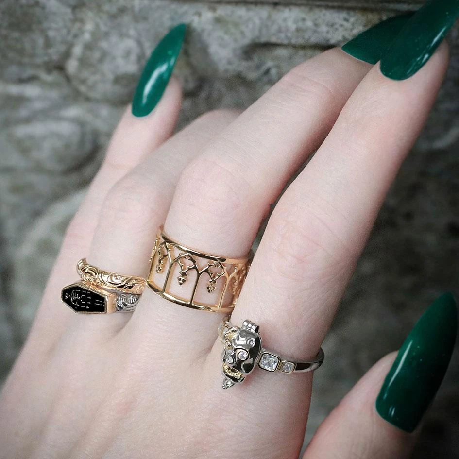 CLASSICS CRYPT. Momento Mori Skeleton Ring - Gold 3 CLASSICS CRYPT. Momento Mori Skeleton Ring - Gold