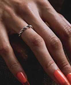 CLASSICS DEVISE. Double Headed Snake Twist Ring - Gold Rings