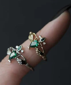 CLASSICS Rings QUEEN OF THE MOURNERS. Silver Urn Ring