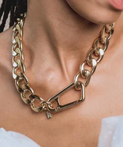 CLASSICS XX. Chunky Curb Chain & Carabiner Clasp Necklace - Gold